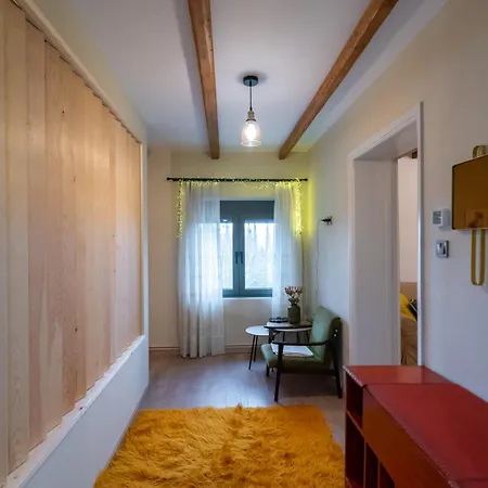 Theasis Feriehus Kardítsa